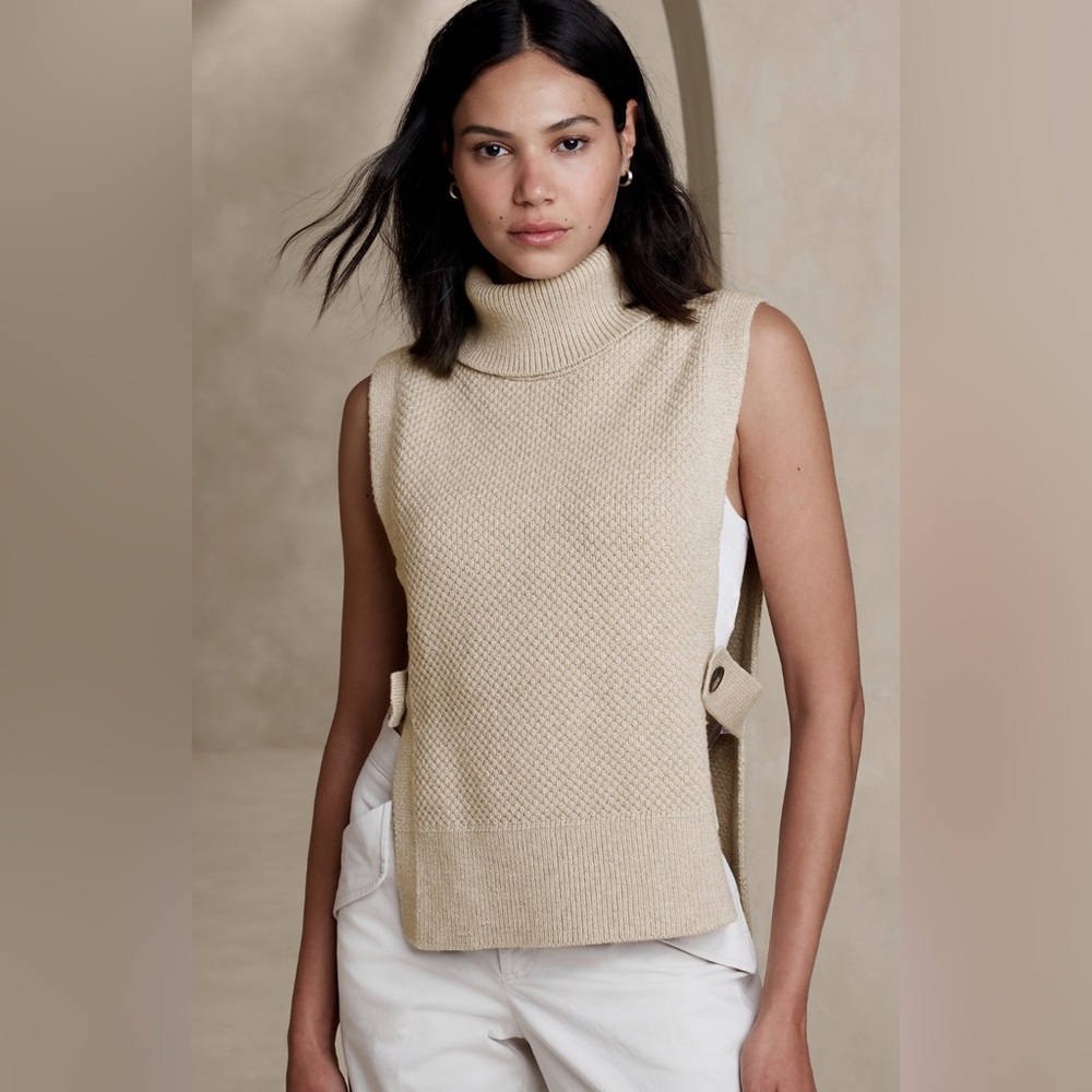 Banana Republic long sweater vest
